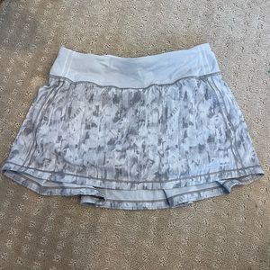 Lululemon pace rival skirt